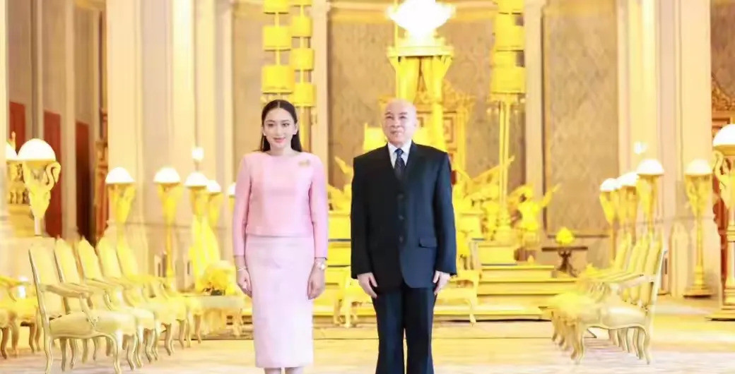 泰国女总理真厉害，手段真高明哇塞！泰国女总理这是要搞事情