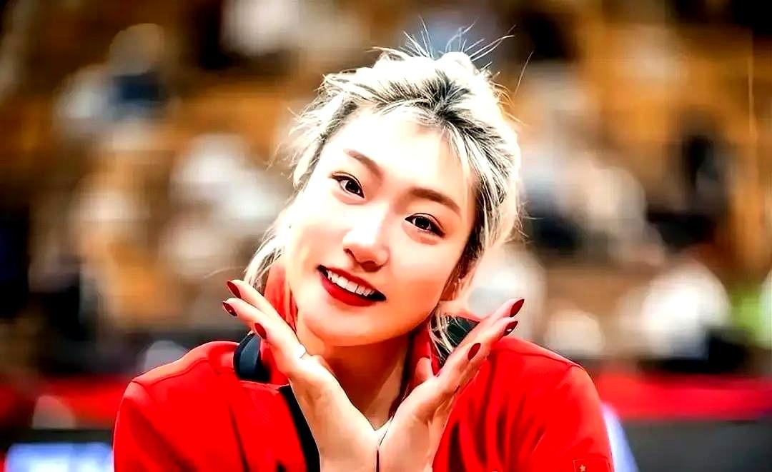 哎，李梦这事儿，真是听着都替她心疼。放弃WCBA的高薪，满心欢喜要去土耳其闯，