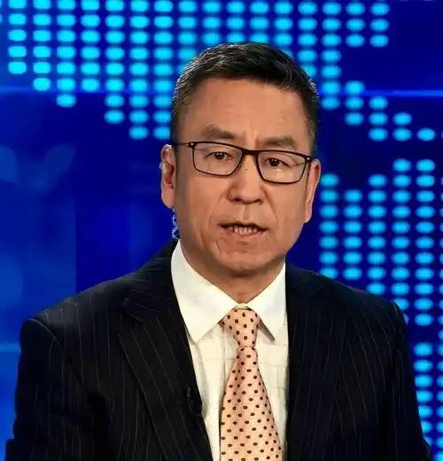 央视再曝：幼儿园后厨洗菜池刷鞋，炒菜锅洗拖把！这类事情为何每次都要央视曝光，地方
