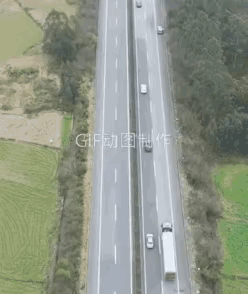 现在知道高速为什么这么卡的原因了吧？