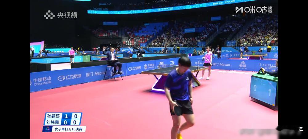 想给谁就给谁。​樊振东和周雨的比赛，满场都是给小胖的加油声。​孙颖莎和刘