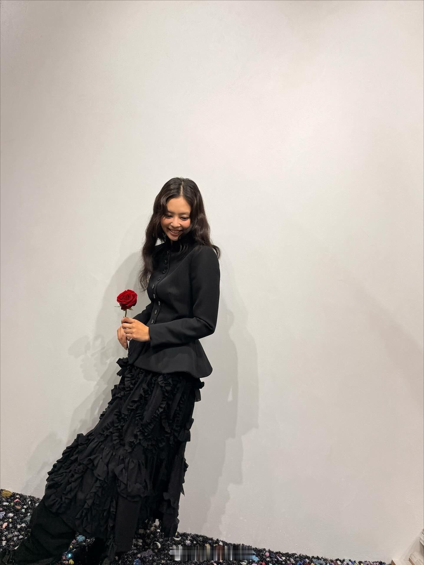 Jennie🌹​​​