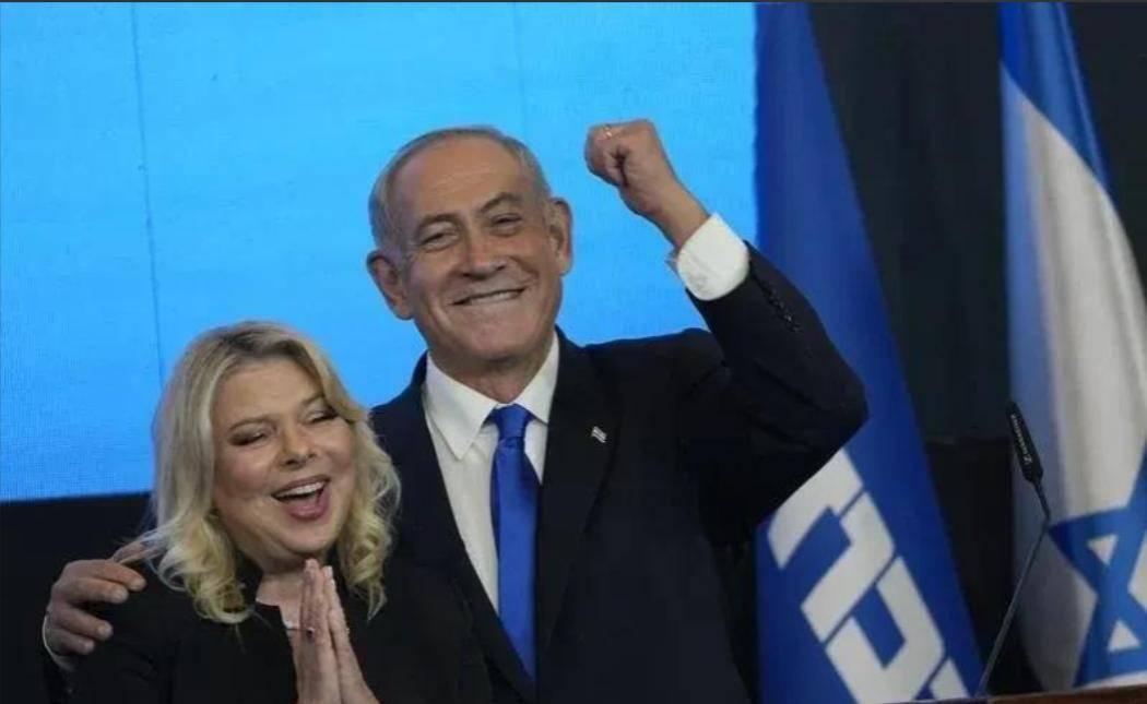 停火不到三天就坐被告席！最高13年监禁，内塔尼亚胡的末日来了！真是大快人心！