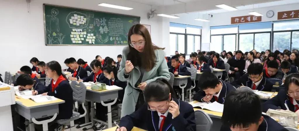 初中九科成绩不好，从哪里开始学起？数学差，啃透课本，多刷习题和例题，死磕错题！