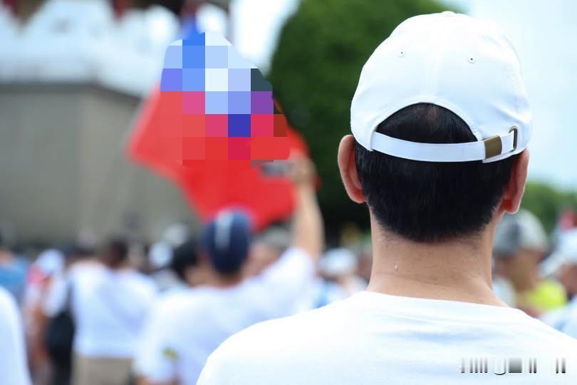 朱立伦今天下午低调现身凯道国民党前主席朱立伦今天（25日）上午缺席了全代会，