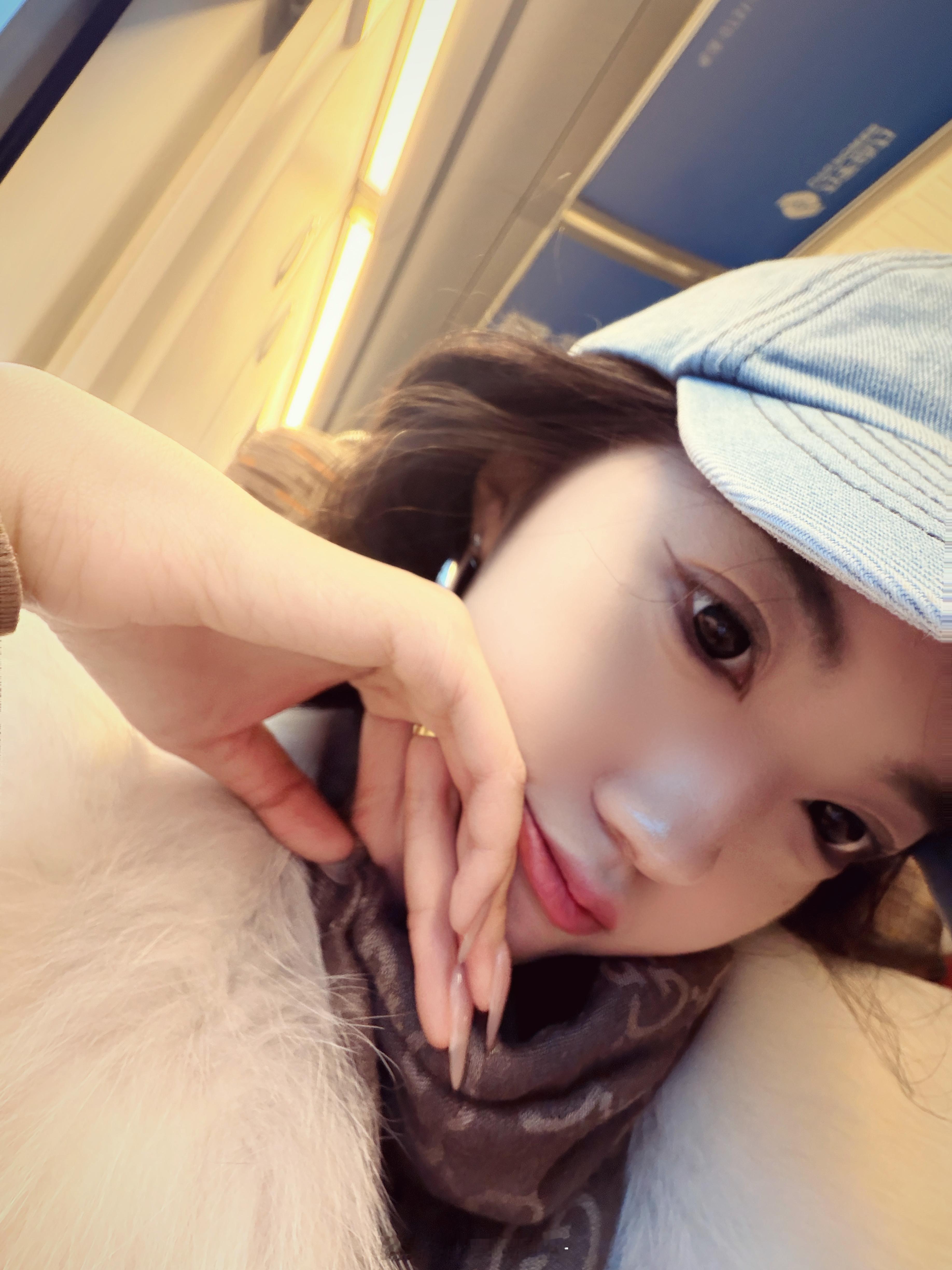 喜欢干净的女孩子吗？？正在努力把💰花干净​​​