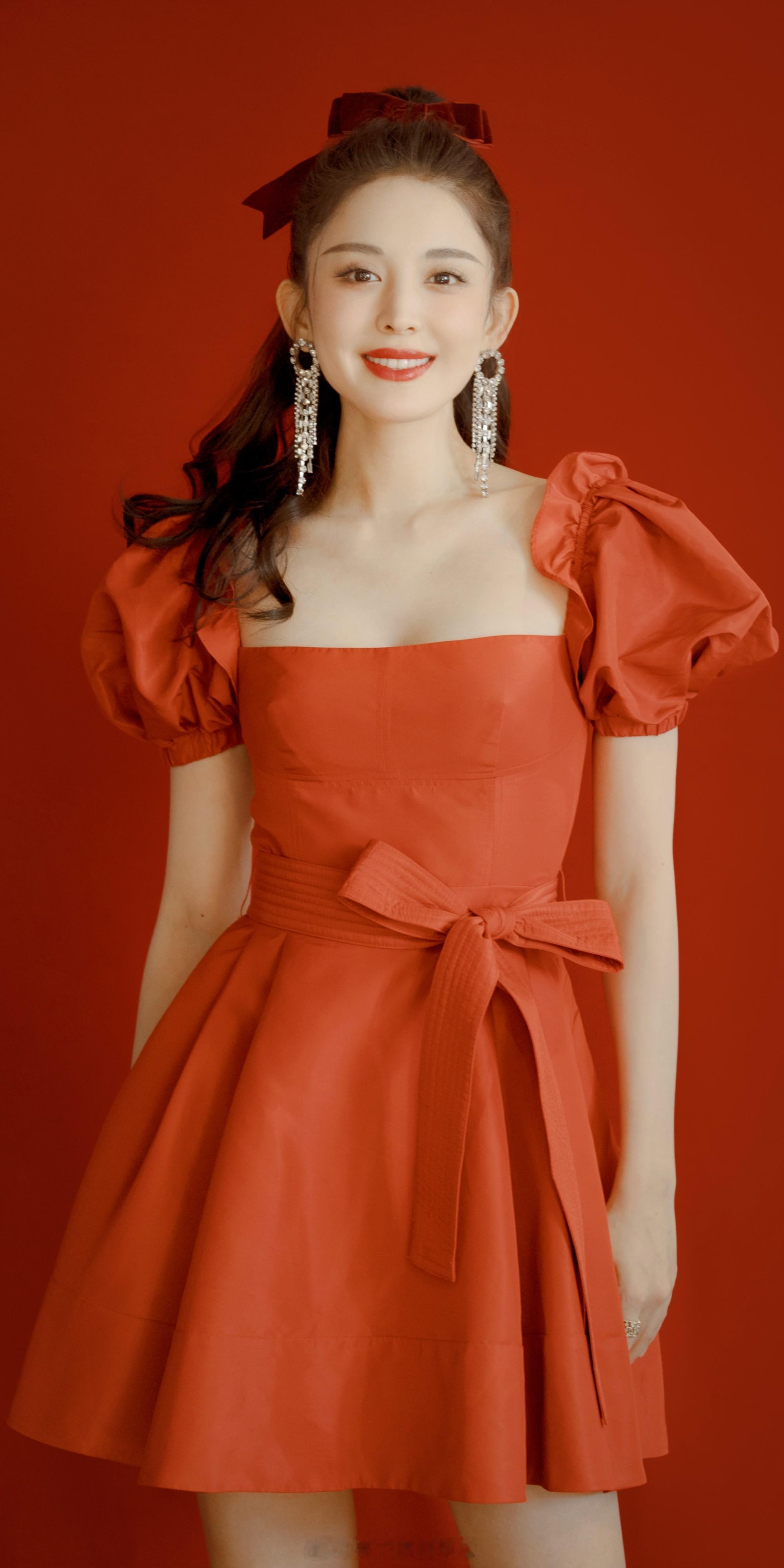 娜扎红色优雅迷人