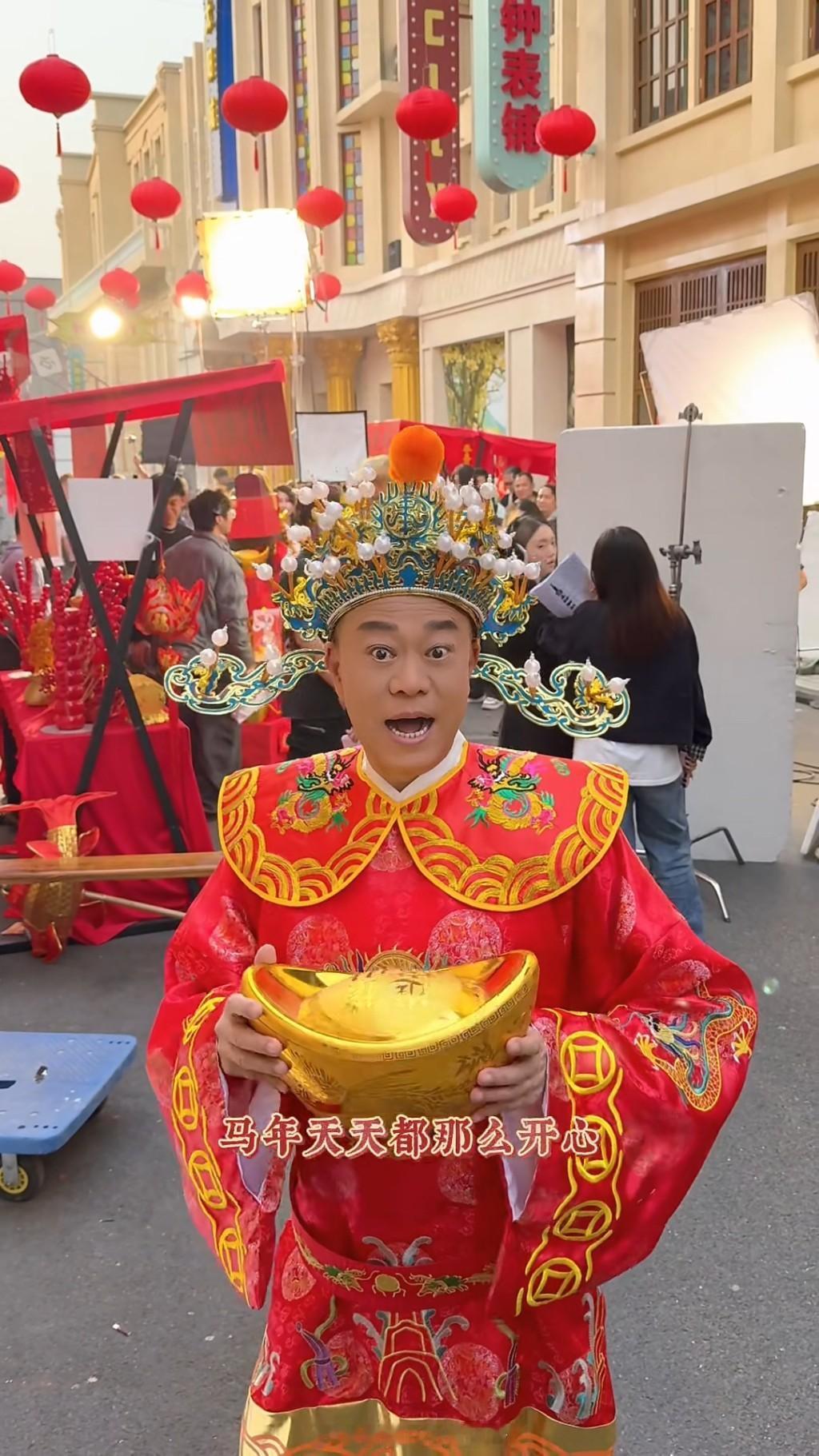 星岛：欧阳震华新年扮财神暴瘦模样大变吓坏网民曾患急性肺炎险丧命生蛇险致失明65