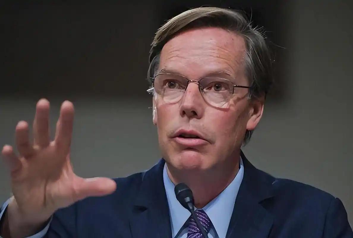 美国前驻华大使伯恩斯回到美国，跟自己人说的第一句话就让全场惊掉下巴：“中国的高铁