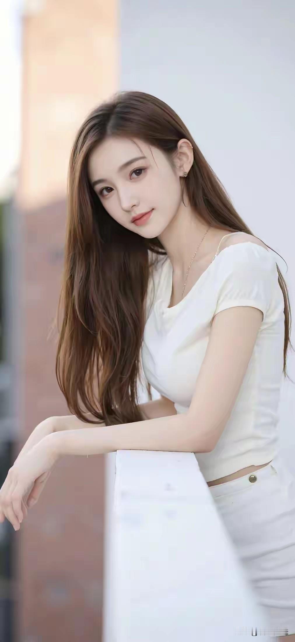 人生中的老师只有两个：一个是岁月，一个是骗子。