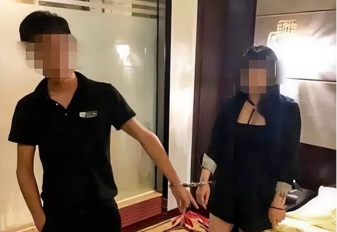 这上海这事儿，听完让人头皮发麻。一对小情侣，酒店门一关，正是你侬我侬的时候，结