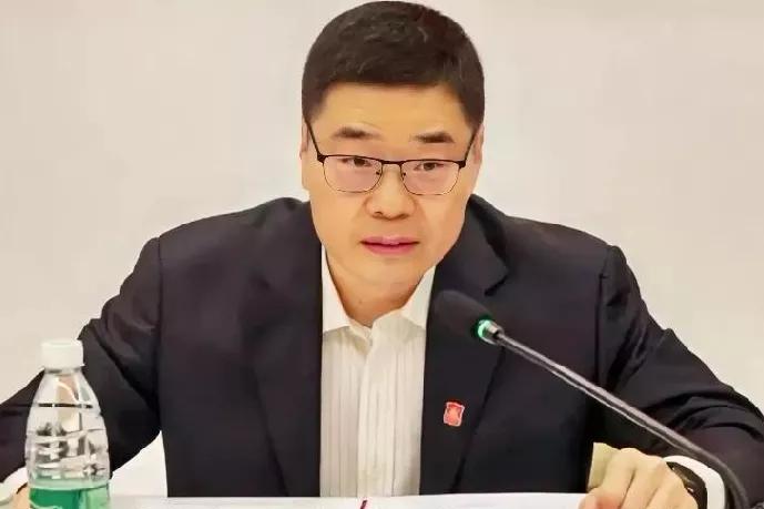 不知大家发现没有？对于中国篮协最近发布的CBA各支球队下个赛季可以归化一名外援的