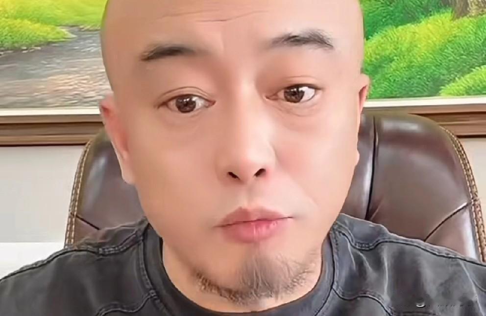 丁老五表示，伽柏与太远老葛会合作，遭到阿宇反驳！丁老五说伽