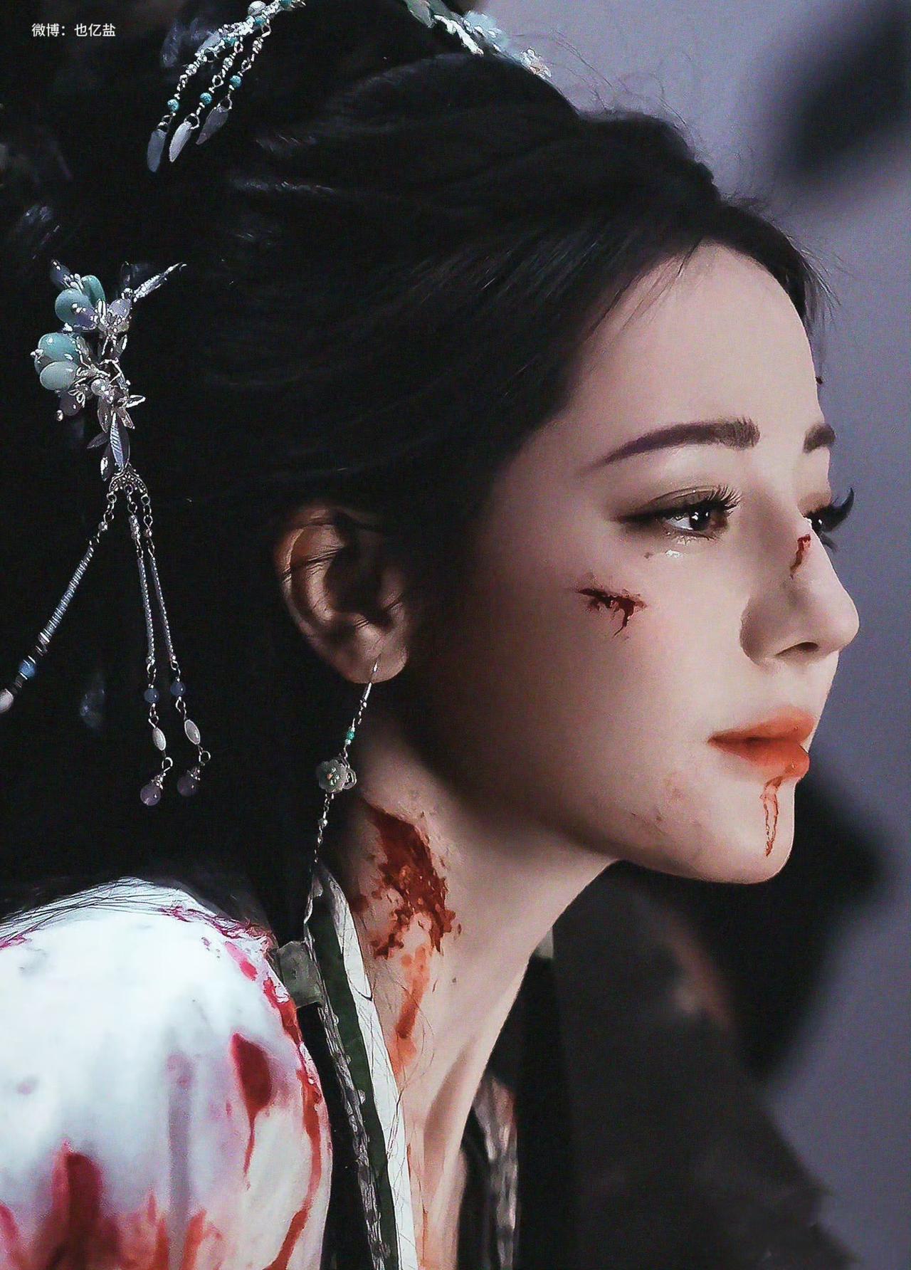 《白日提灯》到底好不好看？值不值得追？我先给个结论，喜欢古偶剧的，可以放心追