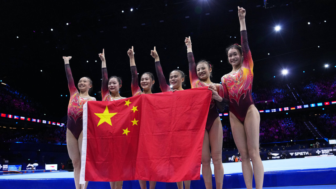 中国体操队时隔20年再夺世锦赛女团金牌, 力压美国队和日本队
