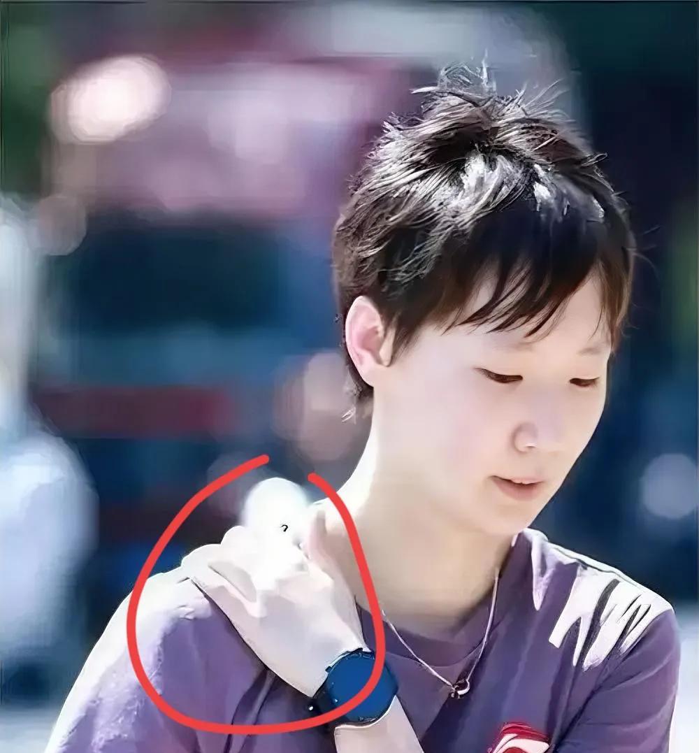 我刚去查了王曼昱澳门世界杯那场球不查不知道，一查真被惊到了！本以为运