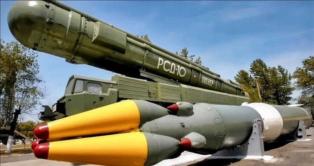 “榛树”中远程高超音速导弹🇷🇺。“榛树”是俄罗斯研发的新型中远程高超音速导弹