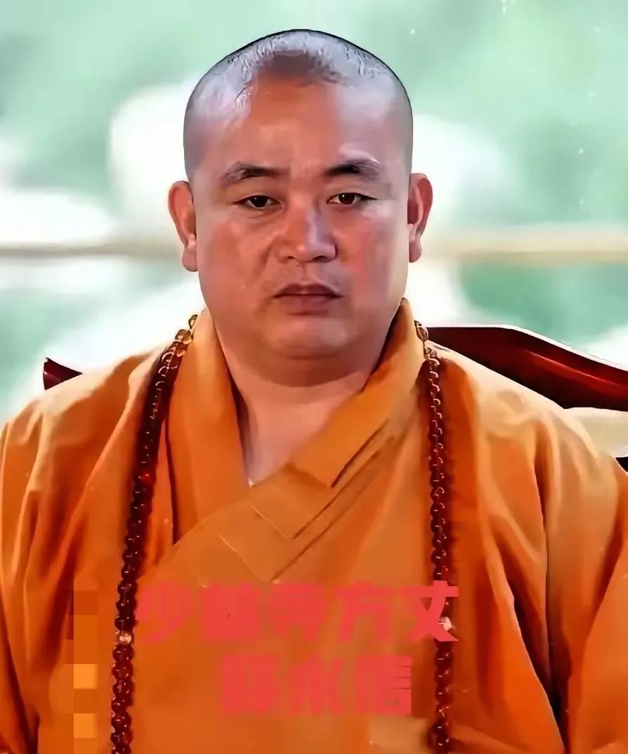 楼下大姨信佛多年，有时候能听到她在家用小音响放“大悲咒”。我还很喜欢听呢。今天