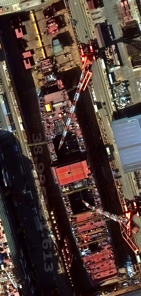 这不是谁家的小渔船吗？有点小啊！两个手指就能夹起来[笑着哭]