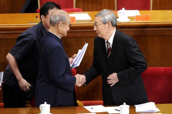 建国之后，仿照苏联模式，长期实行计划经济，有一个权力非常大的部门，叫国家计委，也