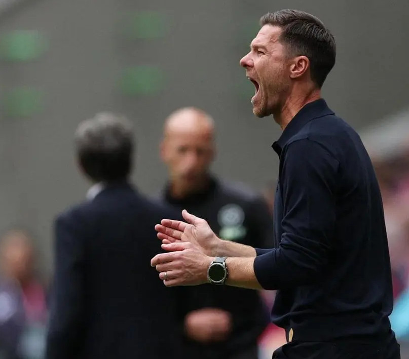 曝皇马已解雇阿隆索欧冠战曼城后官宣，42岁青训传奇任临时主帅阿隆索12月9日