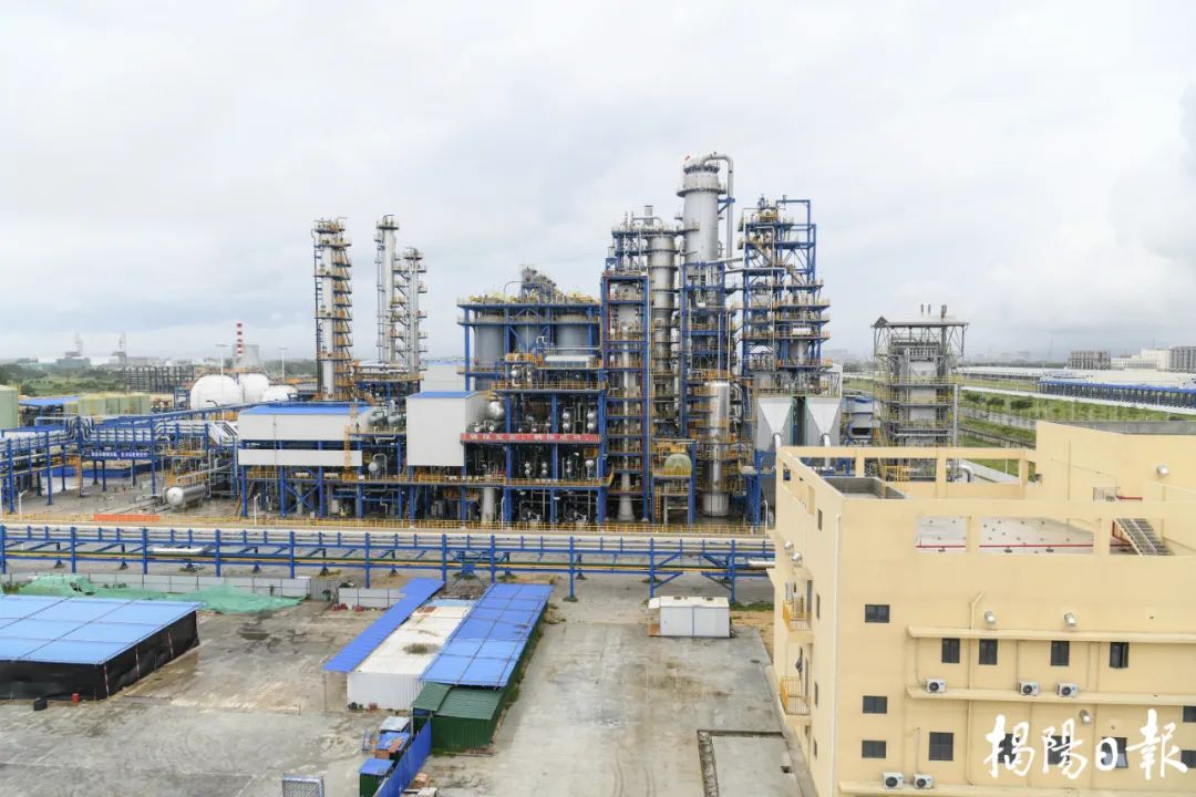 揭阳日报专访市工业和信息化局党组书记肖辉生