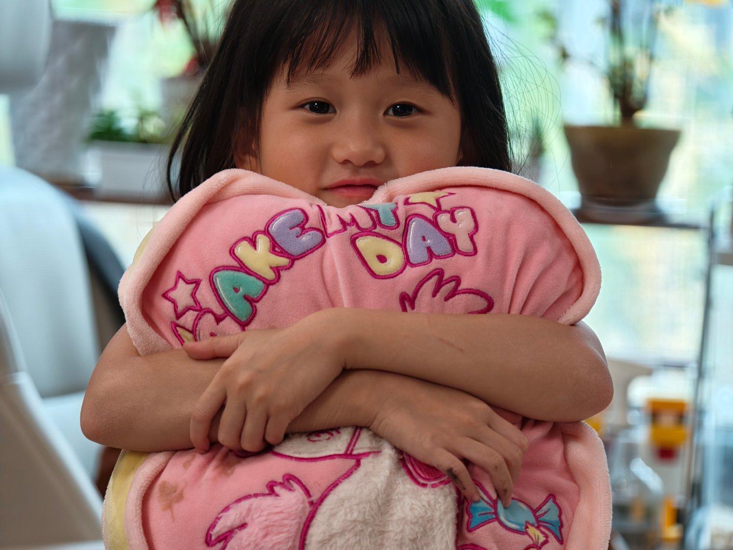 给大家表演一个可爱多