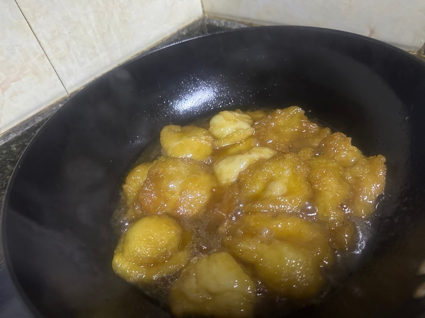 感觉油放多了我的妈妈呀，但是也耽误不了我这张好吃嘴👄！汤圆粑粑好吃得很！