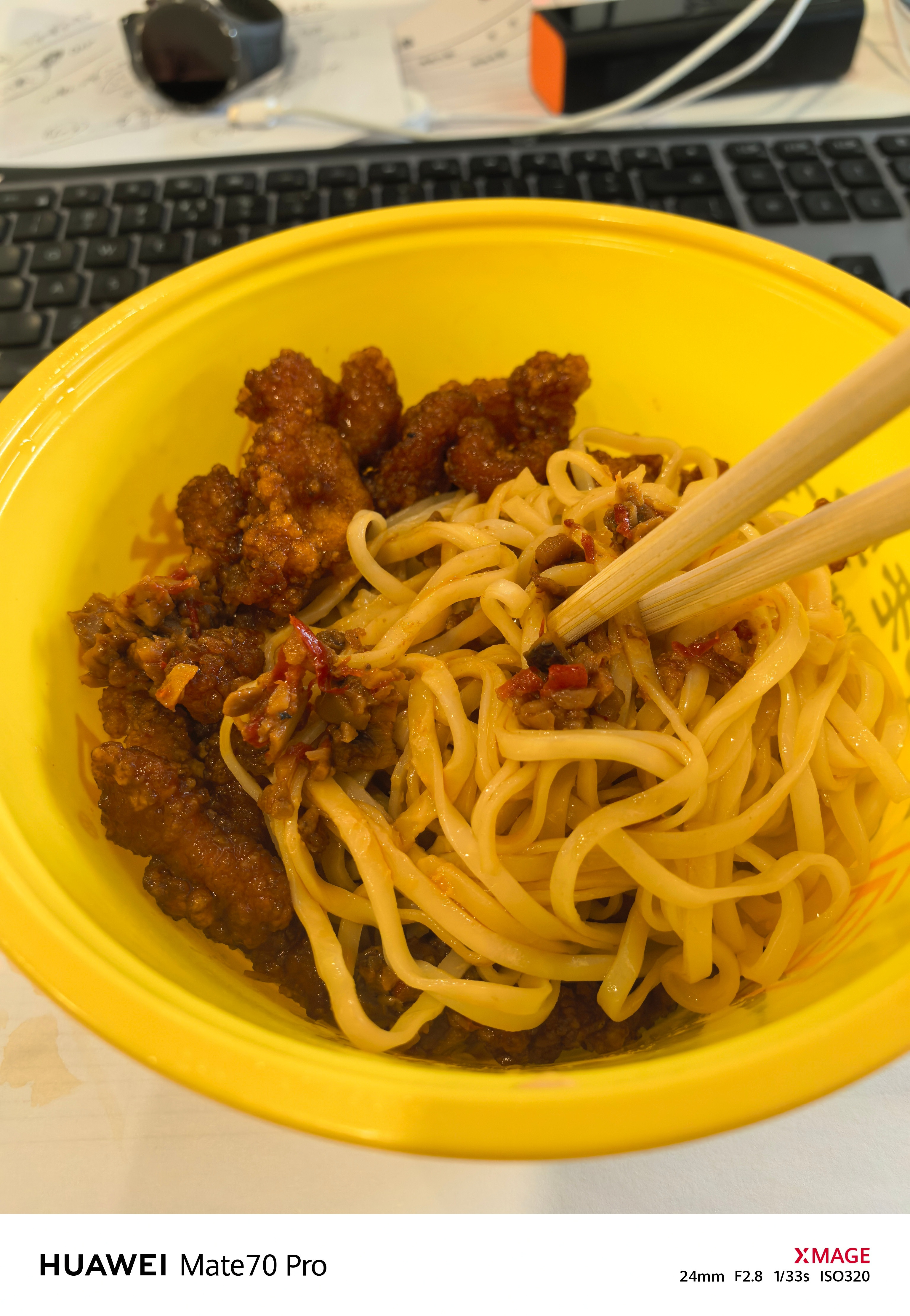 笋丁腊肉+糖醋鸡柳[鼓掌]​​​