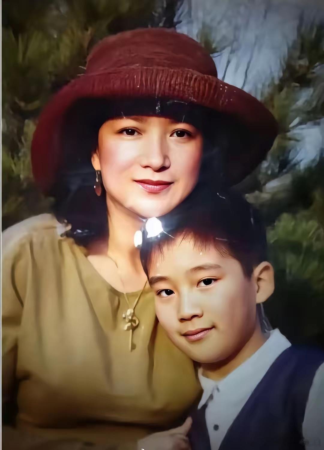 何晴离世后，最接受不了的。不是刘威，也不是许亚军，更不是廖京生，而是她的皮夹克许