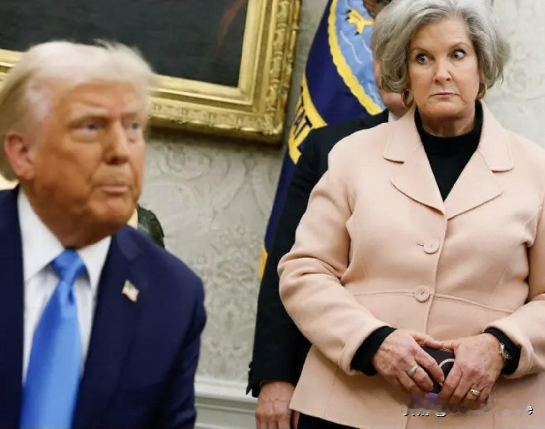 著名人物访谈杂志《名利场》的作者克里斯·惠普尔，刚刚披露了他与特朗普的白宫幕僚长