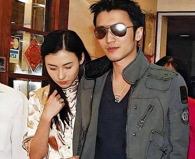 离婚14年后，才明白为何谢霆锋不再包容张柏芝，原来我们错怪他了谢霆锋1980年