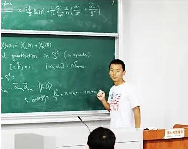 “美国再乱，也比中国强”，看到这句话的时候，谁能想到说这话的人，是当年被全国人民