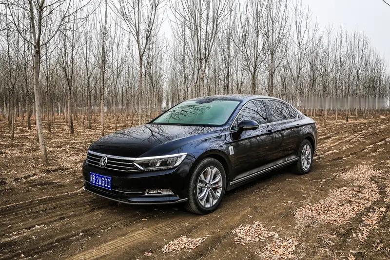 迈腾买1.8还是2.0，得看自身需求。从动力上，1.8T最大功率132kW、17