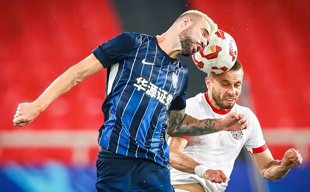 武汉三镇明年内援引进怎么操作？武汉籍球员今年回来效力，实践证明，