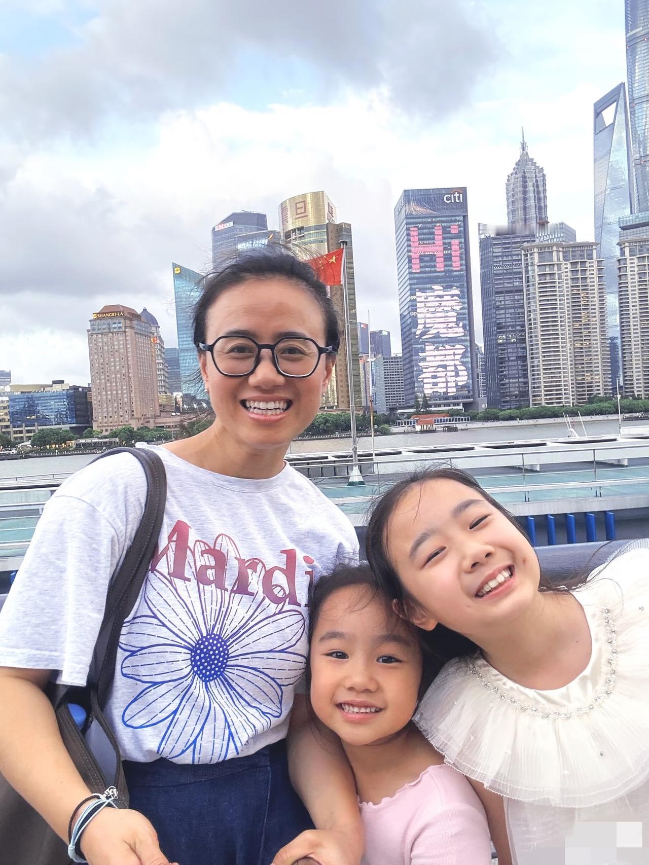 人与人之间一旦久不联系久不问候就散了成人之间的决裂绝不是大吵大闹而是