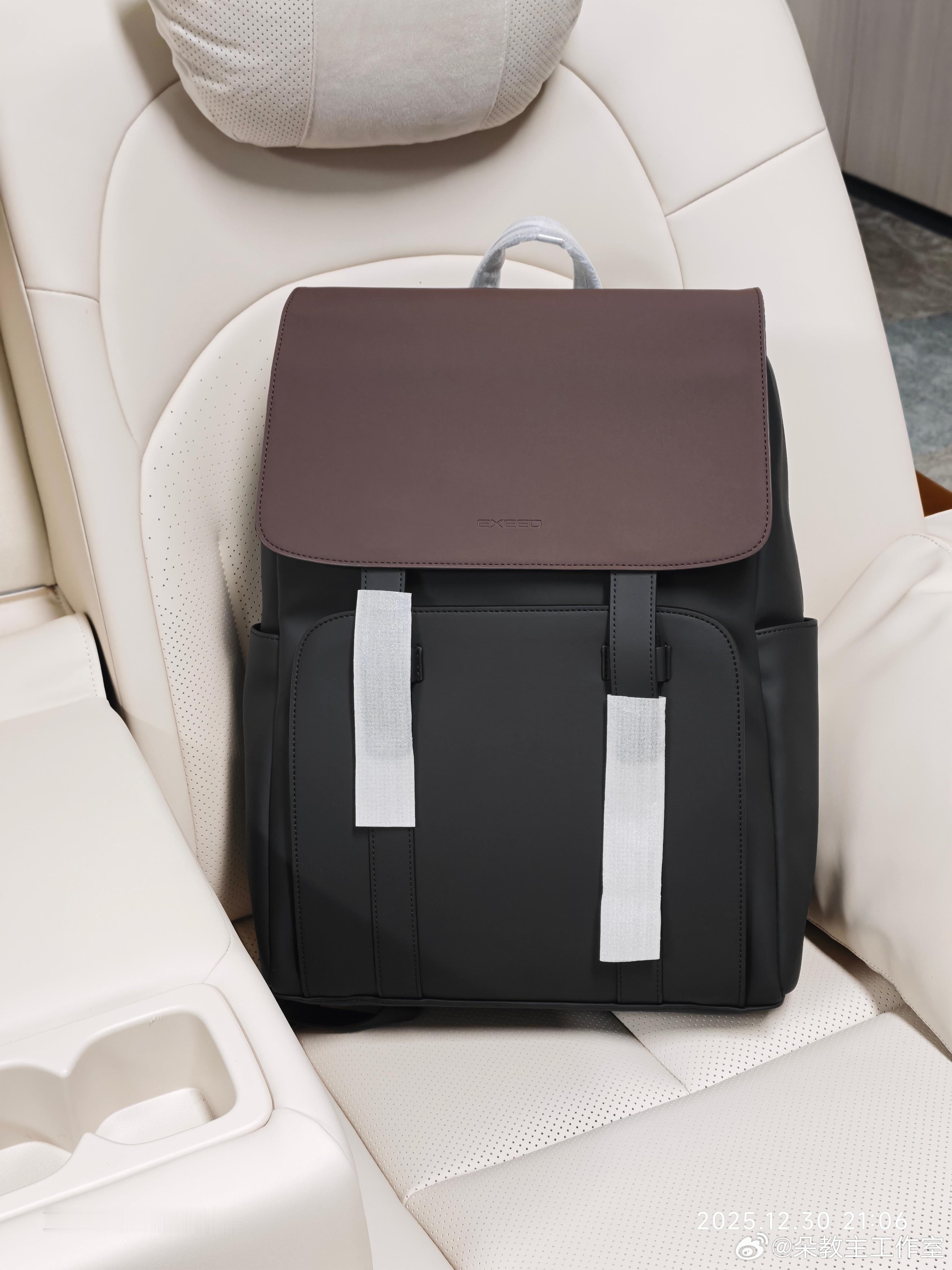 奇瑞星途给的书包，谁要呀给孩子背或者商务用背都很OK！