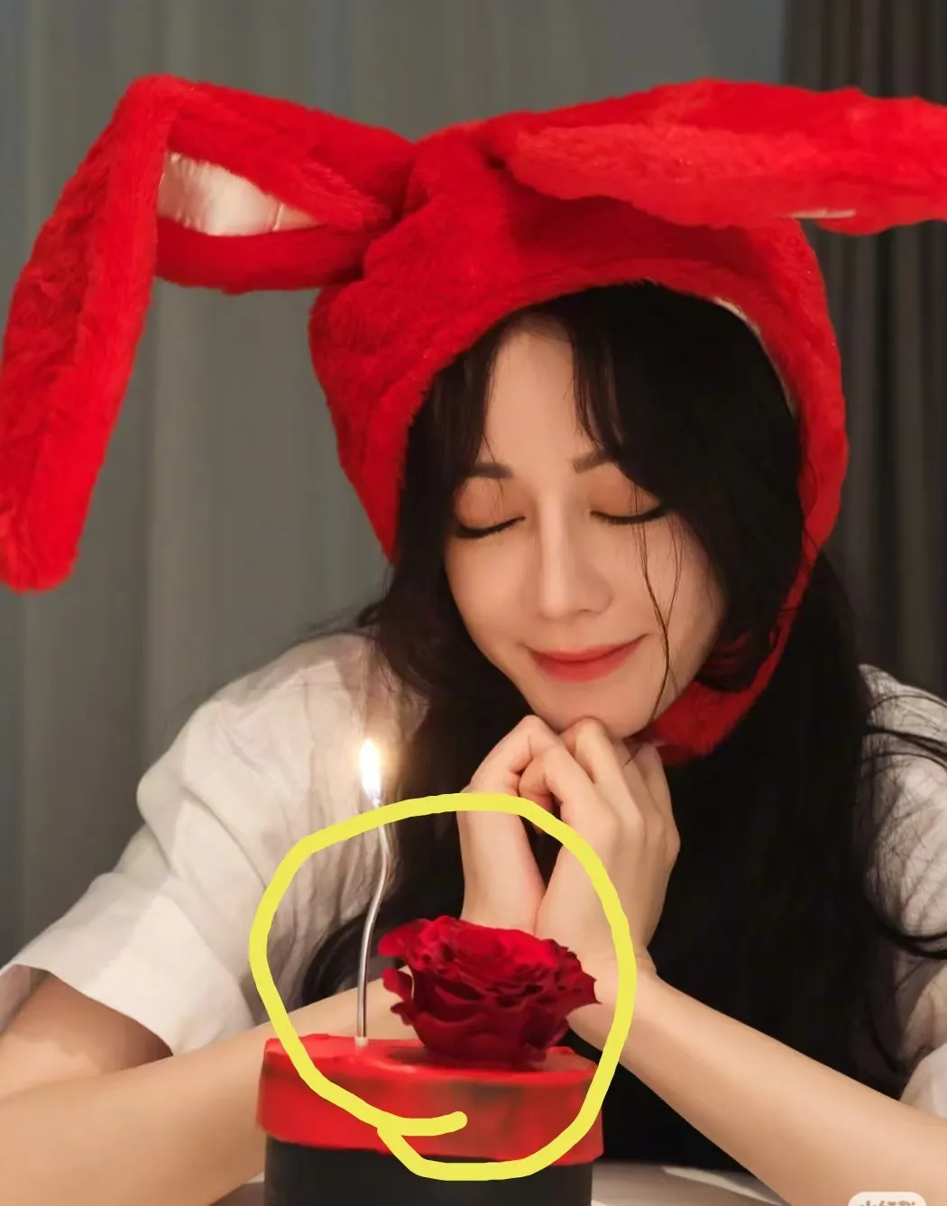 只要迪丽热巴不塌房，她有没有演技，根本不重要，说白了，她最大的本钱不是长相