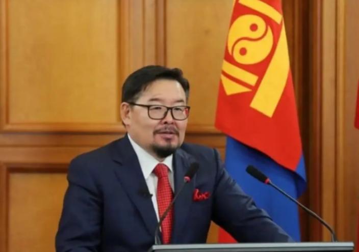 蒙古这回真是变了天！新总理刚上台，就把那些陈芝麻烂谷子的“平衡术”扔进了垃圾堆。