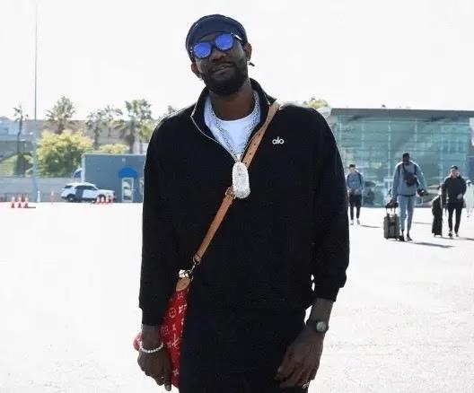 解析艾顿缘何从“软”到“香”妙不可言！各位有没有发觉职业生涯一直被诟病球风偏