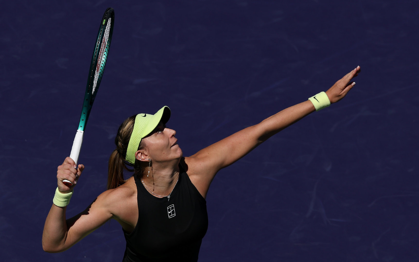 WTA1000迈阿密站首轮，巴多萨以7-56-3淘汰萨斯诺维奇，收获开门红。另