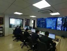 2015年5月1日的立案登记制改革与当前这类热线讨论高度相似，都是降低普通人进入
