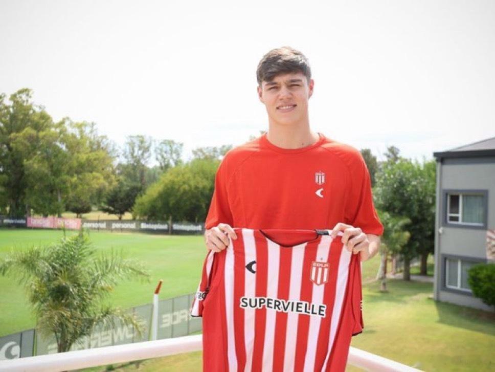 帕拉西奥斯打满了90分钟并在今天大学生队与吉姆纳西亚队的0-0平局中被评为全场