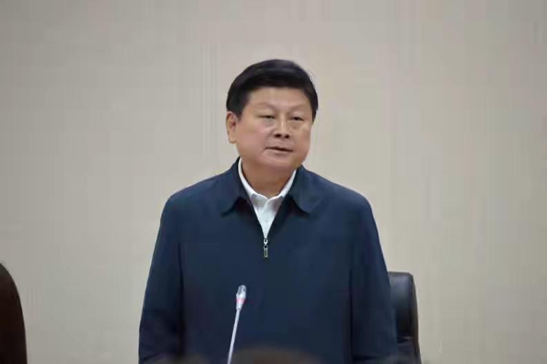 国民党傅崐萁今（12日）在脸书发文宣布，国民党立院党团今日下午将前往接机，迎接郑