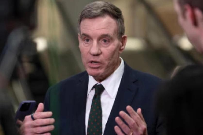 12月13日，英国《金融时报》报道:“美国民主党参议员沃纳昨天再提中国网络攻击话