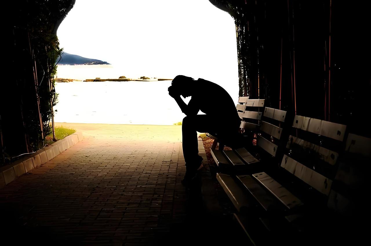 人在底谷时的心境是怎样的？低谷心境如暴风雨中的船，孤独无助。我有