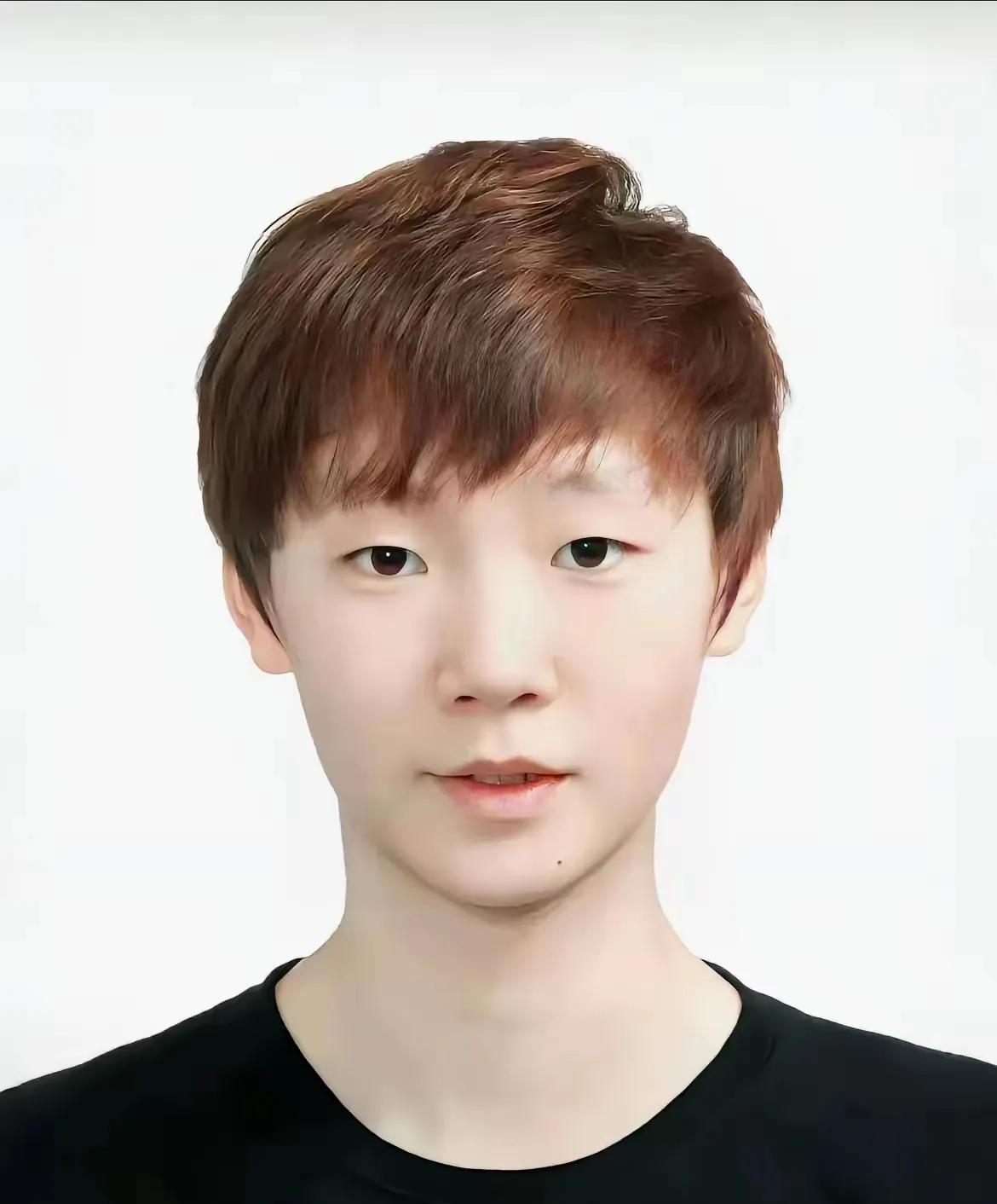 鲁能女队在乒超第三阶段拿了17分，排第二，顺顺当当进了总决赛。总决赛12月26号