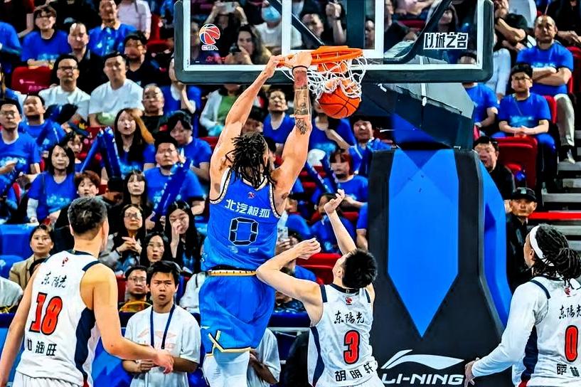 广东队G3生死战取胜关键战术要点（可执行版）一、内线防守：放弃硬碰硬，用"