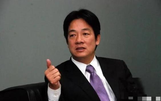 赖清德傻眼了！王世坚在民进党中常会上当着赖清德的面支了一招，话还没说完，赖清德脸