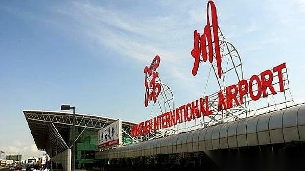 深圳机场那个老掉牙的A、B航站楼，终于要拆了。你以为就是拆了建个新的？格局小了